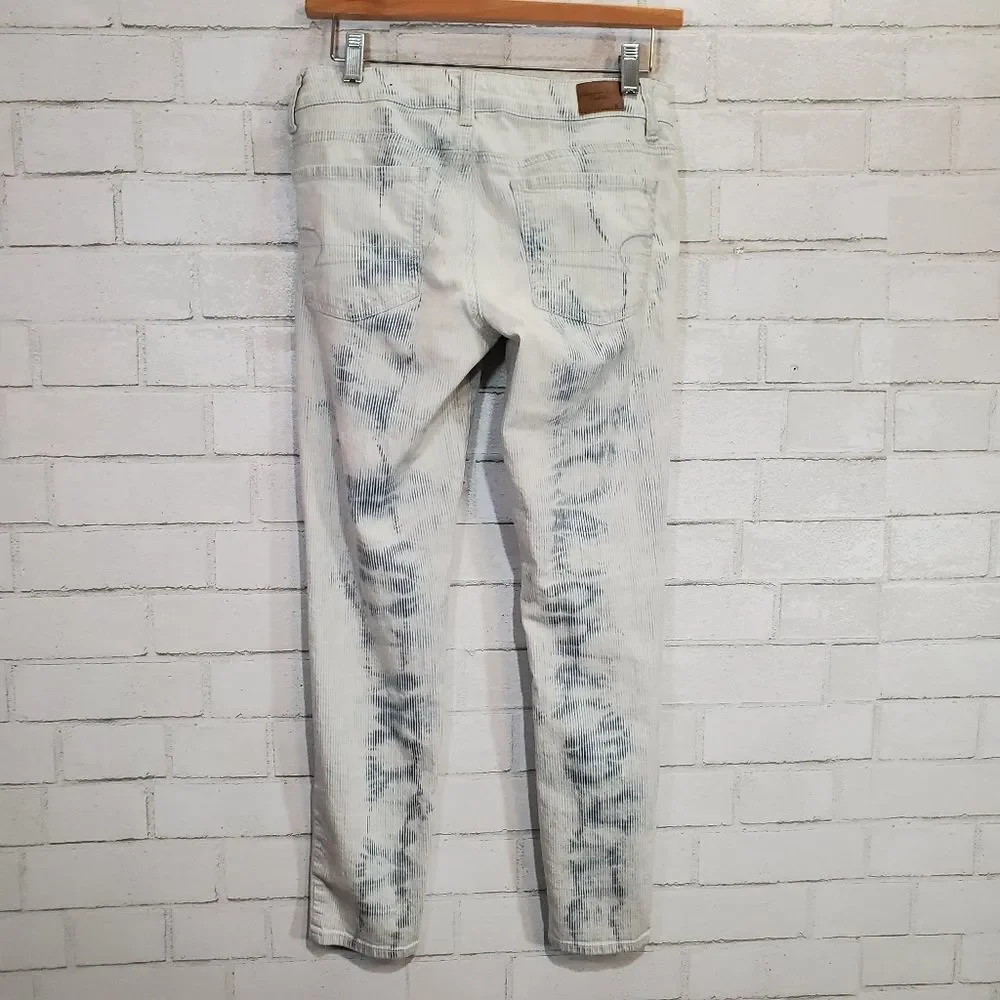 AEO distressed style jeggings‎